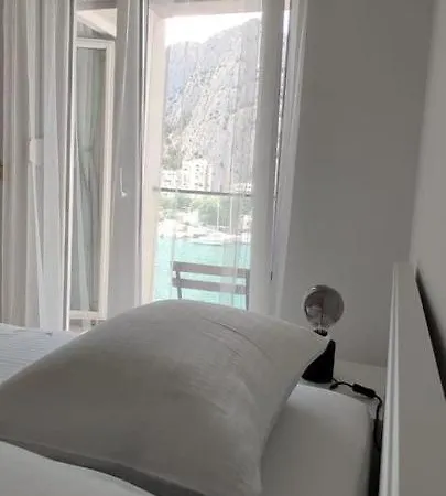 Appartement Barakokula à Omiš Extérieur photo